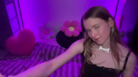 Snapshot of shadebabe chatting on 18, 6, 2026 shadebabe online show from 18, 6, 2026