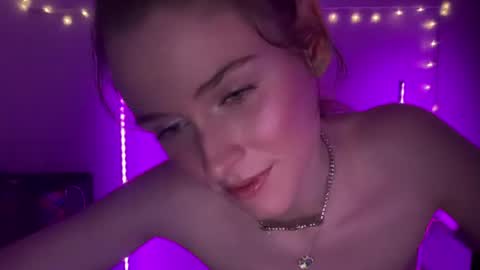 Snapshot of shadebabe chatting on 17, 7, 2026 shadebabe online show from 17, 7, 2026