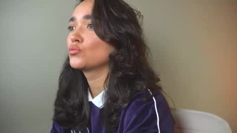 Lily  online show from 17, 12, 2025