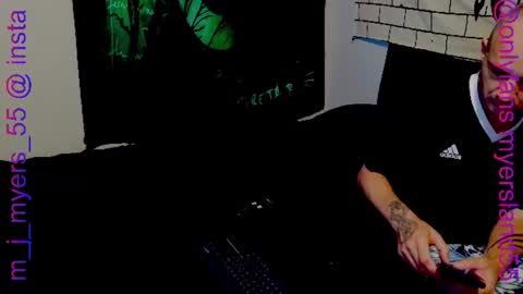 Snapshot of shadowv5551 chatting on 19, 7, 2026 ShadowV online show from 19, 7, 2026