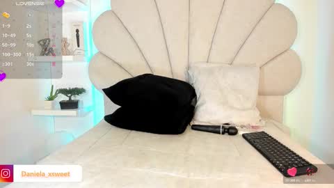 Snapshot of shairytovar chatting on 10, 9, 2025 shairytovar online show from 10, 9, 2025