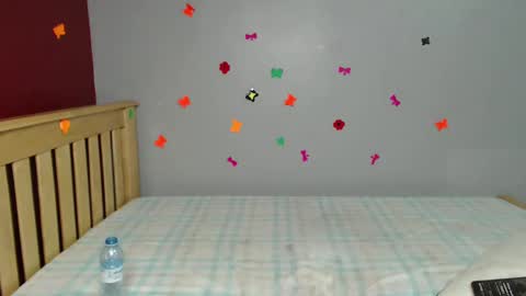 shaky xxx online show from 4, 1, 2025