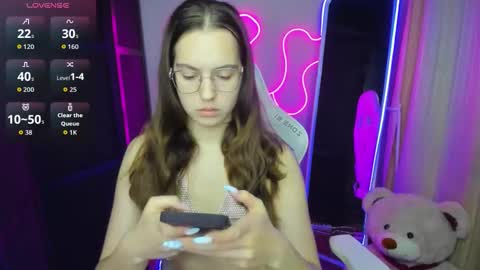 Snapshot of shalinamontana chatting on 16, 9, 2025 Vivian online show from 16, 9, 2025