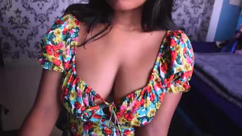 Snapshot of shanaya_indian chatting on 6, 12, 2024 shanaya indian online show from 6, 12, 2024