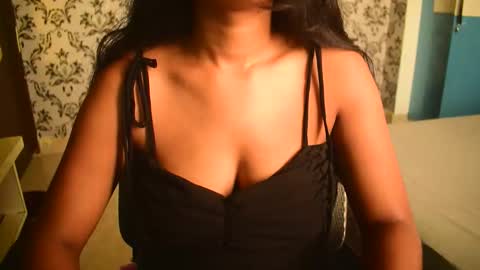 Snapshot of shanaya_indian chatting on 15, 9, 2025 shanaya indian online show from 15, 9, 2025