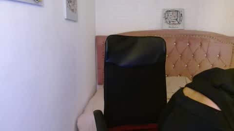 shanelle online show from 14, 2, 2025