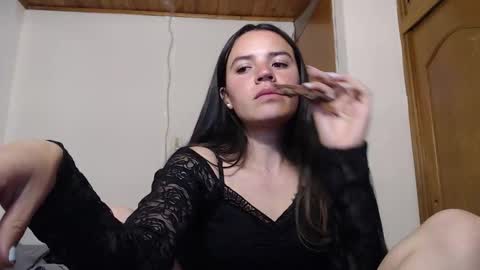 Snapshot of shanel_lozano chatting on 13, 9, 2025 shanel_lozano online show from 13, 9, 2025