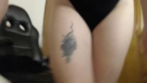 Snapshot of shanel_lozano chatting on 9, 10, 2025 shanel_lozano online show from 9, 10, 2025
