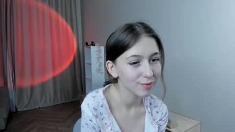 me name is Mia online show from 18, 1, 2026