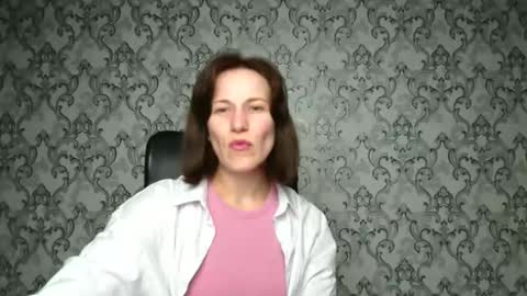 Snapshot of shannen_sweet chatting on 8, 11, 2025 Shannen online show from 8, 11, 2025