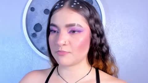 Shanntal  online show from 13, 11, 2025