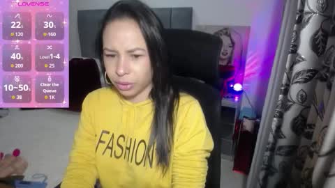 Snapshot of shantalhot69 chatting on 16, 10, 2025 Shantal  online show from 16, 10, 2025