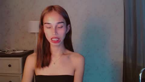 shantallfuckdoll online show from 20, 5, 2026