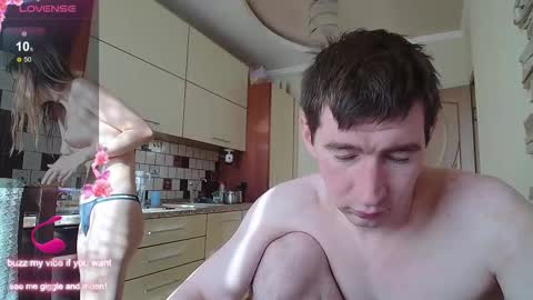 Snapshot of shantifamily chatting on 22, 11, 2025 Mikki and Cadence online show from 22, 11, 2025