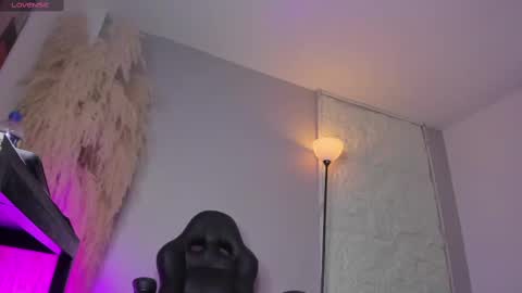 sharick lovee    online show from 8, 10, 2025