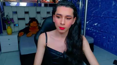 Snapshot of sharlon_ chatting on 6, 4, 2026 Sharlond online show from 6, 4, 2026