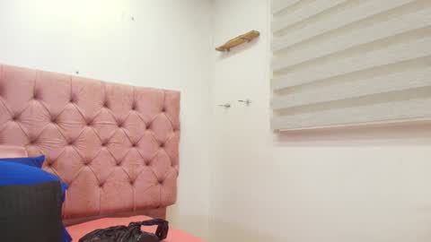 Sharlott online show from 5, 1, 2025