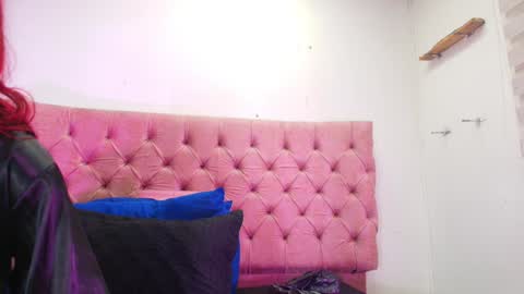 Sharlott online show from 6, 1, 2025