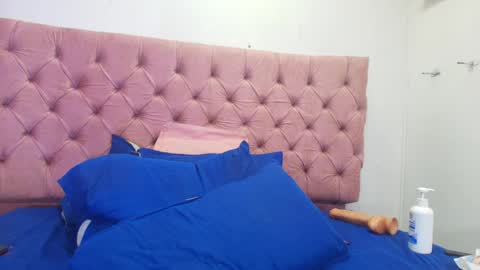 Sharlott online show from 10, 1, 2025