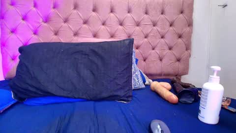 Sharlott online show from 24, 1, 2025