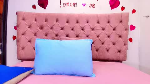 Sharlott online show from 28, 2, 2025