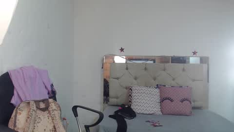 Snapshot of sharlotte__jones chatting on 16, 1, 2025 Sara online show from 16, 1, 2025