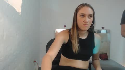 Snapshot of sharlotte__jones chatting on 1, 2, 2025 Sara online show from 1, 2, 2025