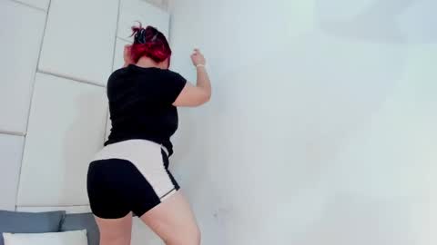 Snapshot of sharon_and_doggy chatting on 5, 3, 2025 Sharon and Doggy online show from 5, 3, 2025