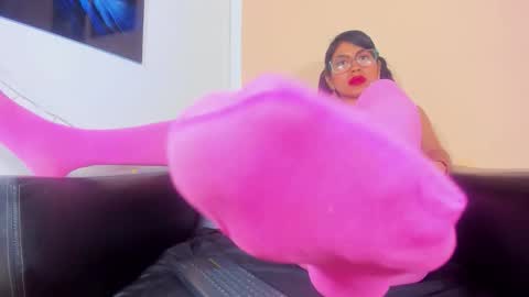 sharon_leather online show from 18, 12, 2025