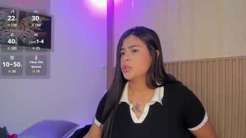 Snapshot of sharonscothh chatting on 8, 10, 2025 sharonscothh online show from 8, 10, 2025