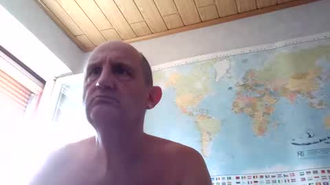 Snapshot of sharpshoder chatting on 28, 6, 2026 Peter online show from 28, 6, 2026