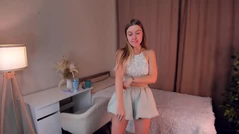 Snapshot of sharronsaephan chatting on 15, 10, 2025 sharronsaephan online show from 15, 10, 2025