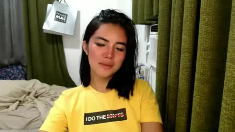 Snapshot of shasha_carreon chatting on 19, 10, 2025 shasha online show from 19, 10, 2025