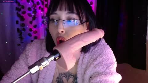 Snapshot of shayla_bbs chatting on 7, 1, 2025 Shayla 3 online show from 7, 1, 2025