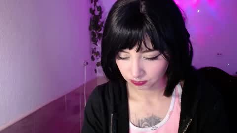 Shayla 3 online show from 19, 12, 2025