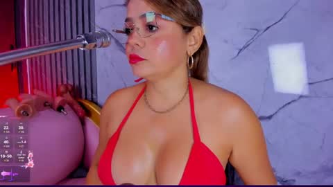 Snapshot of shayra_boobs2 chatting on 12, 6, 2026 shayra_boobs2 online show from 12, 6, 2026