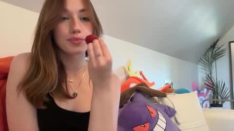 Snapshot of sheababyyy chatting on 3, 6, 2026 Shea xx online show from 3, 6, 2026