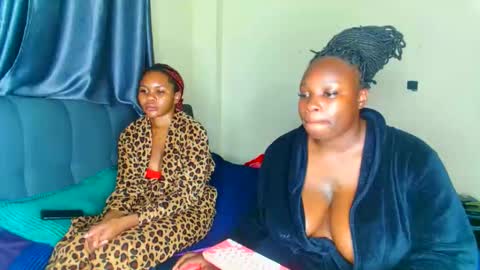 shee13 online show from 1, 11, 2025