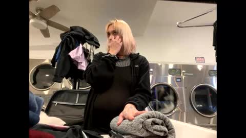 Shelby holes online show from 17, 12, 2024