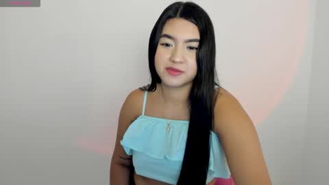 Snapshot of shellyrayhs1 chatting on 14, 11, 2025 Shelly rayhs online show from 14, 11, 2025