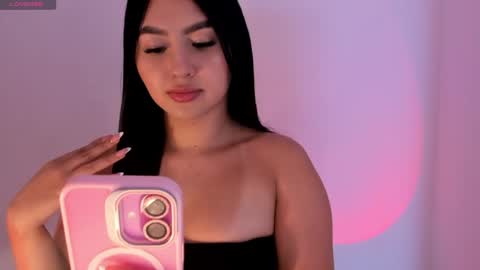 Snapshot of shellyrayhs1 chatting on 6, 6, 2026 Shelly rayhs online show from 6, 6, 2026