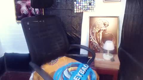 Snapshot of shemel69 chatting on 10, 2, 2025 MELODY online show from 10, 2, 2025