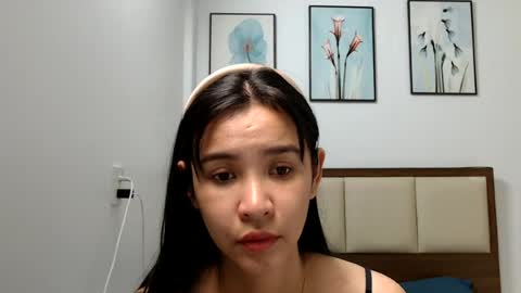 Snapshot of shena9x chatting on 5, 8, 2026 shena9x online show from 5, 8, 2026