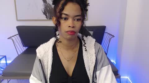 Snapshot of shenna_brunette_ chatting on 19, 12, 2024 Shenna online show from 19, 12, 2024