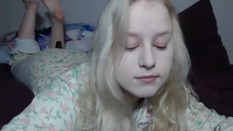 Snapshot of sherlystero chatting on 24, 1, 2025 sher  online show from 24, 1, 2025