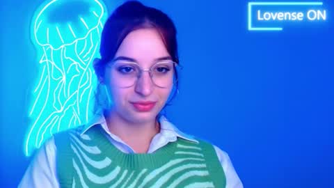 Snapshot of sheryl_sweet chatting on 15, 9, 2025 Sheryl online show from 15, 9, 2025