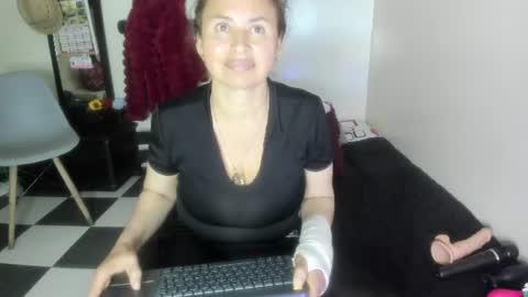 Shera Hade online show from 12, 7, 2026