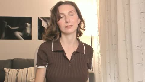 shesleepsnaked online show from 6, 1, 2026