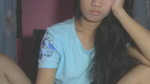 shimmering_kate online show from 1, 3, 2025