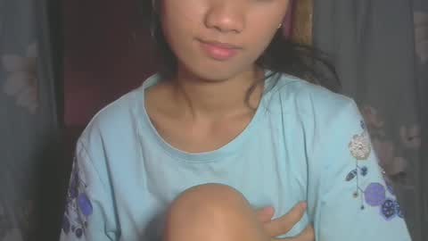 shimmering_kate online show from 1, 3, 2025